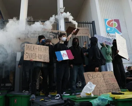 Recently Appointed French PM Faces Mounting Scrutiny as Nationwide Strikes Disrupt Education and Transportation
