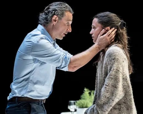 The Lady from the Sea Critique – Alicia Vikander Star in a Magnificent Modern Take