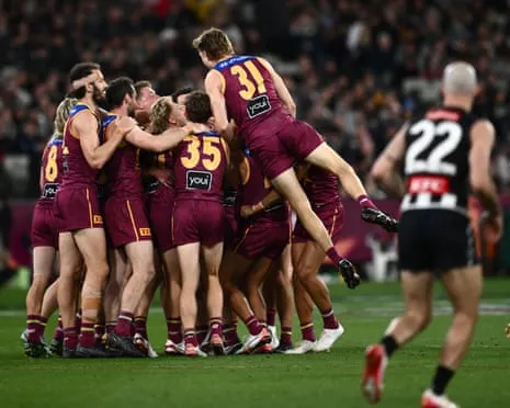 The Lions Overpower The Magpies to Claim Championship Clash With The Cats